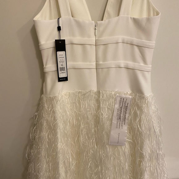 BRAND NEW BCBGMAXAZRIA Feathered Evening Dress | White | Size 2 (NEVER WORN) - Picture 7 of 8